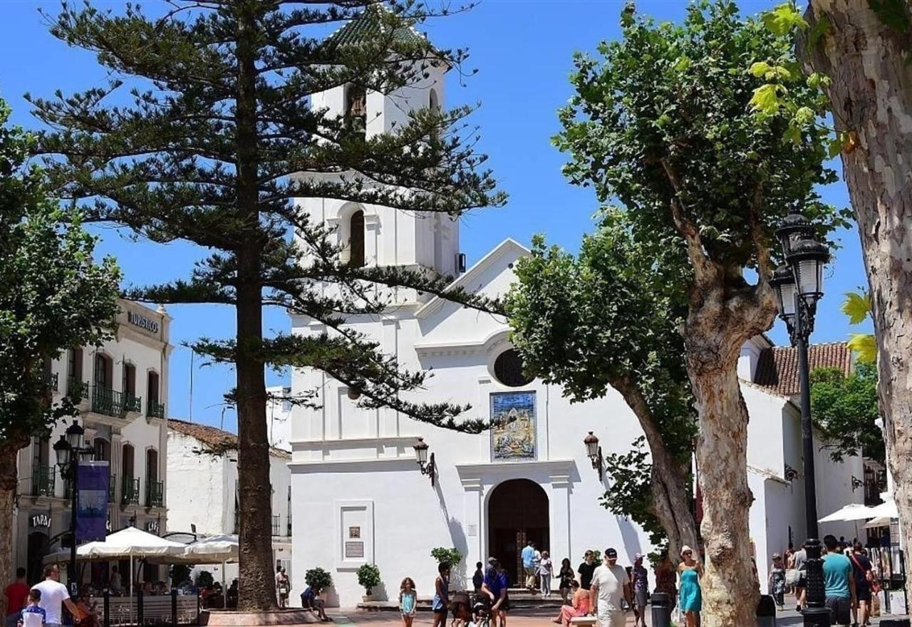 Valparaiso - Burriana Beach Nerja Bagian luar foto