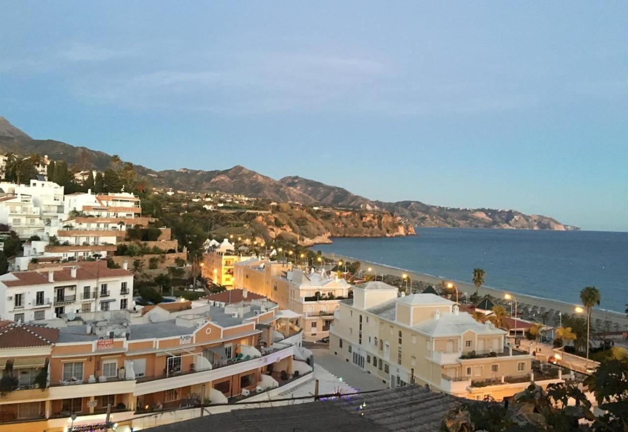 Valparaiso - Burriana Beach Nerja Bagian luar foto